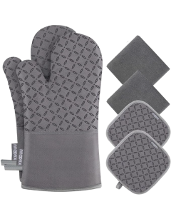 Oven Mitts and Pot Holders Set